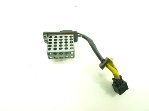 Mercedes Benz C-Class 202 (1993–2001) Cabin shoulder motor resistance - 2