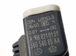 Mercedes Benz B-Class 246 (2011–2017) Airbag sensor A1668210151 - 2