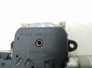 Mercedes Benz C-Class 202 (1993–2001) Schiebedachmotor A2028207542 - 4