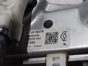 RENAULT Kadjar (2015–2026) Aizmugurējo durvju logu pacēlājs 827203827R - 2
