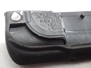  Rear side door sealing rubber 