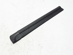  Rear side door sealing rubber 