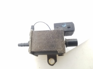AUDI A4 B5 (1994–2001) Solenoid 026906283H - 2