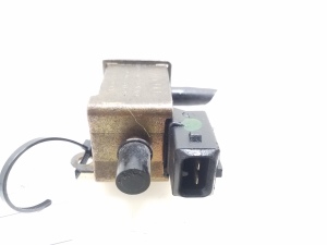 AUDI A4 B5 (1994–2001) Solenoid 026906283H - 3