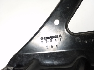 Mercedes Benz B-Class 246 (2011–2017) Other bracket A2466200514 - 2