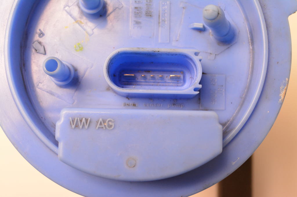 Used Volkswagen Golf Fuel pump in the tank 1K0919051AE