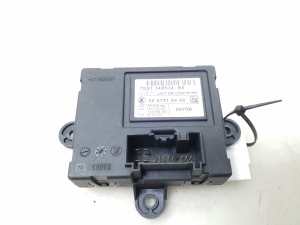   Rear side door control unit 