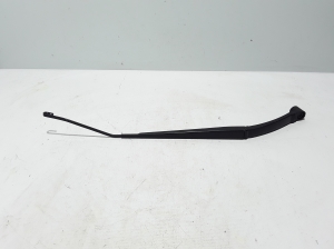  Windshield wiper blade 