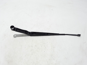  Windshield wiper blade 