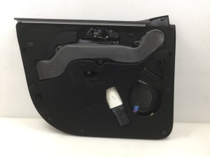 AUDI Q7 (2006–2015) Front door panel and its parts 4L1867106 - 4