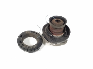   Front strut mount with bearing  - 6795081 