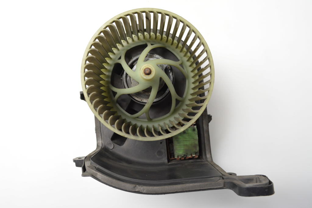 RENAULT Clio II (1998–2005) Heizungsgebläsemotor 127121200 RENAULT Clio II (1998–2005) Heizungsgebläsemotor 127121200