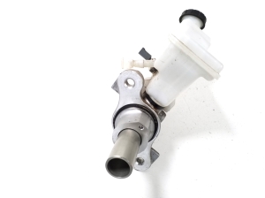Mercedes Benz B-Class 246 (2011–2017) Brake master cylinder A2464300101 - 2