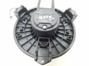  Cabin shoulder motor 