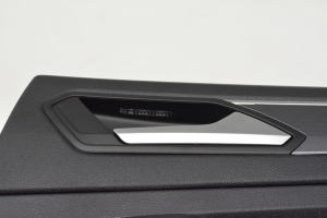 Volkswagen Tiguan (2017–2026) Tagumise küljeukse polster 5NA867212E - 4