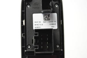 Ford Fiesta VI (2008–2017) Esiukse klaaslüliti BA6T14A132FC - 3