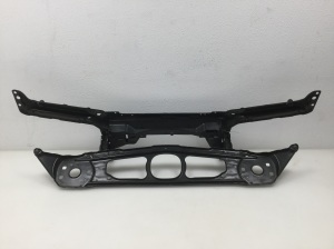 BMW 3 SERIES E46 (1998–2007) Radiator support and its parts 8211467 - 2