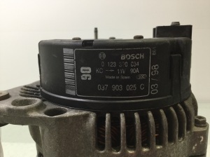 AUDI A3 8L (1996–2003) Lichtmaschine 037903025C - 4
