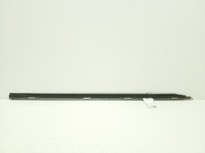 Mercedes Benz S-Class 140 (1991–1998) Esiukse klaasi välimine liist A1406908780 - 2