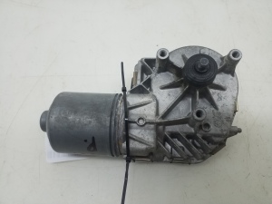 Mercedes Benz C-Class 204 (2007–2014) Windshield wiper motor - 2