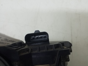 Mercedes Benz C-Class 204 (2007–2014) Windshield wiper motor - 3
