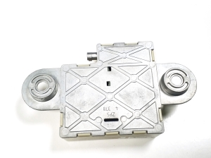 BMW 7 SERIJA F01 (2008–2015) Antenni võimendi 6935024 - 3