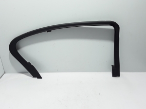  Rear side door strip to glass inner 