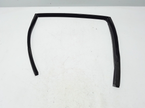   Rear side door sealing rubber 