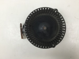 NISSAN Terrano R20 (1996–2007) Heizungsgebläsemotor 4868530350 - 2