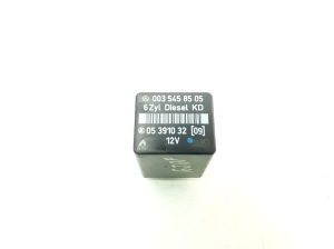 Mercedes Benz E-Class W210 (1995–2002) Relais A0035458505 - 2