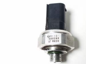 Mercedes Benz GL-Class 164 (2006–2012) A/C condenser sensor A2110000283 - 2