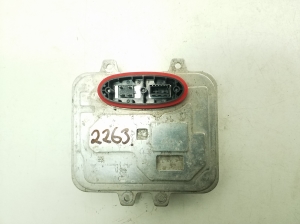 Mercedes Benz Vito W639 (2003–2014) Xenon headlight control unit A0008212561 - 2