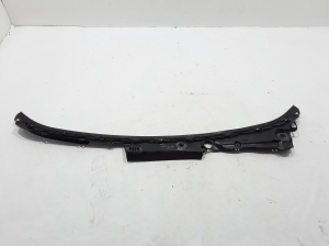   Wiper cowl trim panel  - 7203125 