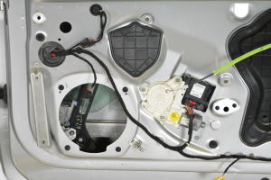 AUDI TT (2006–2014) Esiuks 8J0831052A - 4