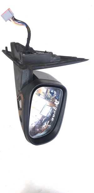  Side mirror and its details 