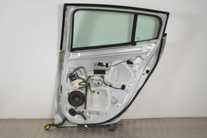  Rear side doors 