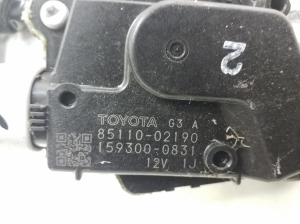 TOYOTA Auris E15 (2006–2012) Esiklaasi puhastite mehhanism ja selle osad - 3
