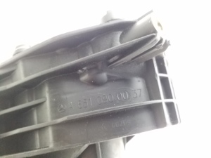  Intake manifold 