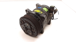  Air conditioner compressor 