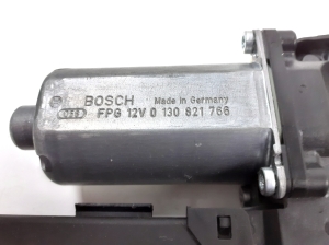  Rear side door window motor 