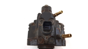 Citroen C5 I (2001–2008) Kraftstoffpumpe 0445010046 - 3