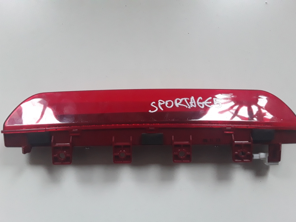 Kia Sportage (2010–2016) Additional stop light 927003W
