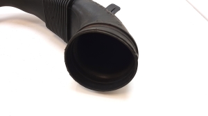  Air intake hose 