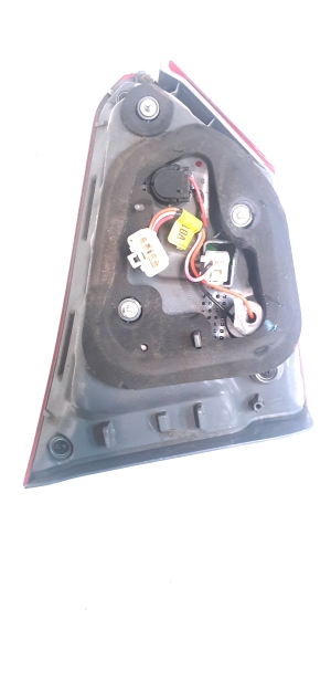 Hyundai i40 (2011–2026) Tagatuli tagaluugil 924043Z001 - 2