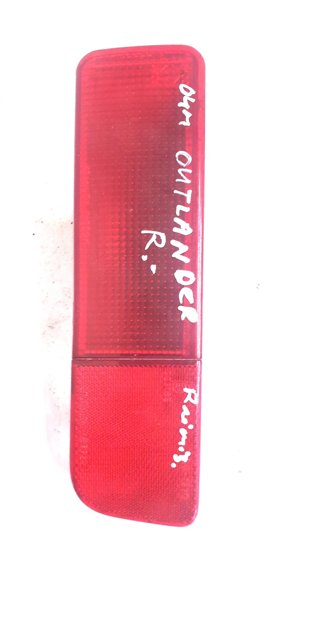 Used Mitsubishi Outlander Rear bumper reflector R8372R