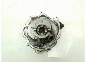 Mercedes Benz Sprinter 902 (2000–2006) Vacuum pump A0002304365 - 2