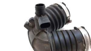 AUDI A6 C6 (2004–2011) Luftansaugschlauch 4F0129615K - 5