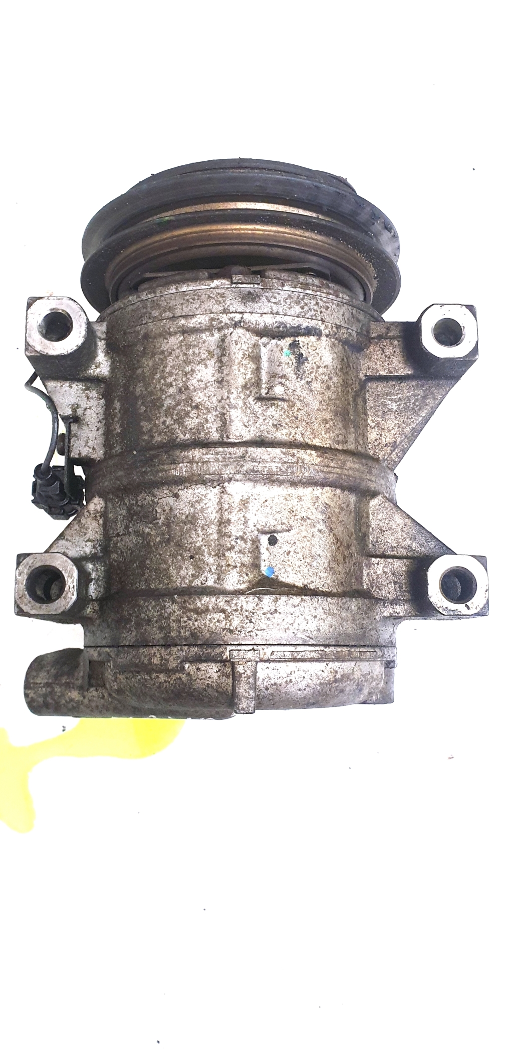 Used NISSAN Navara Air conditioner compressor 92600VK510