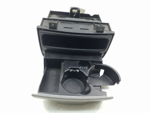 Mercedes Benz Sprinter /906/ (2006–2018) Getränkehalter A9068100028 - 2