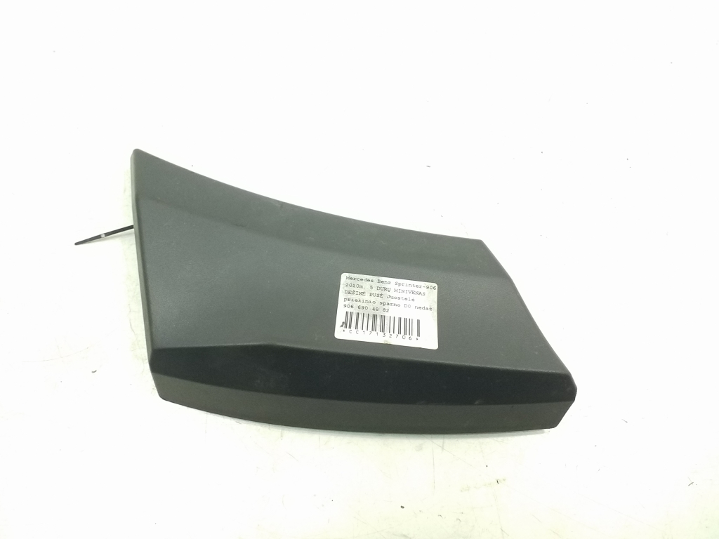 MERCEDES-BENZ Sprinter 2 generation (906) (2006-2018) Front Right Fender Molding A9066904882 20432952